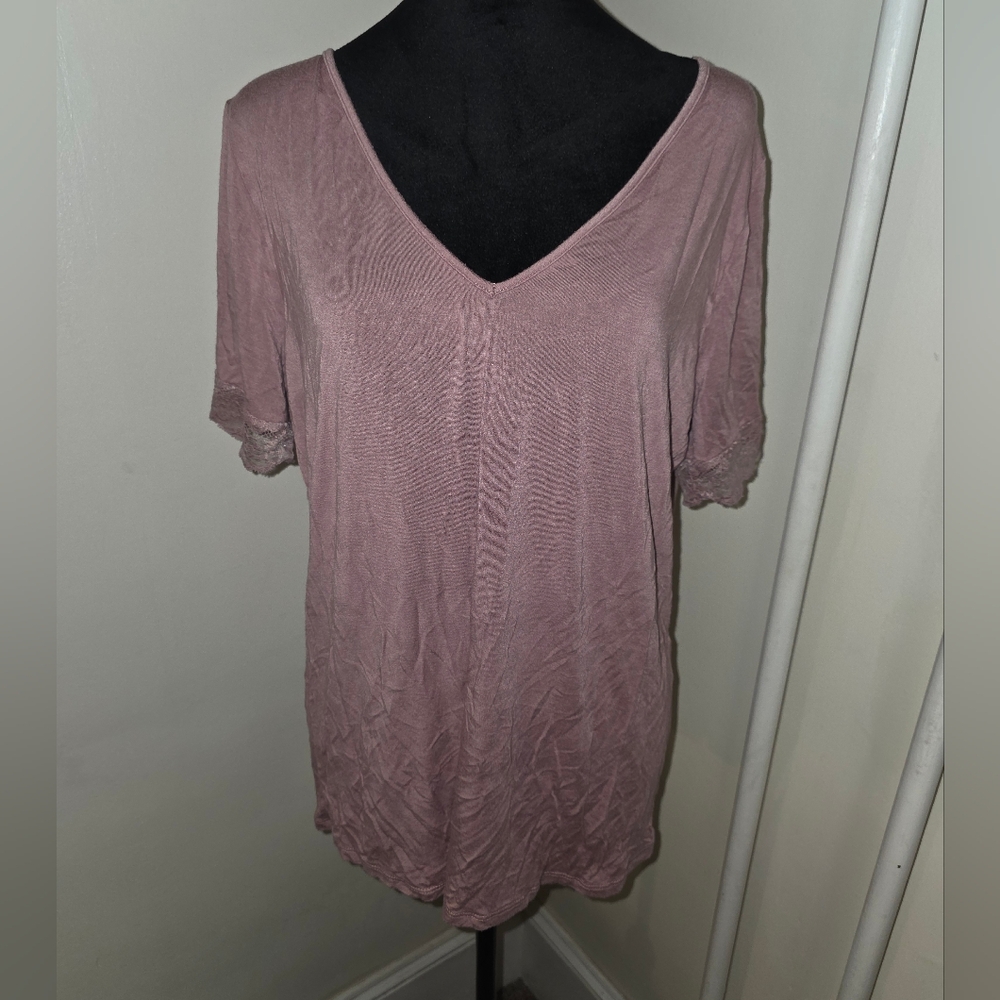 Daytrip Dusty Rose V-Neck Short Sleeve Top